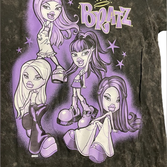 Y2K Bratz NWOT 2000s Style Graphic Tee Shirt XS - Picture 2 of 4